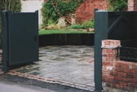 Stone paved Driveway